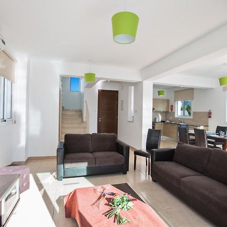 Avra Villas Paralimni Ngoại thất bức ảnh