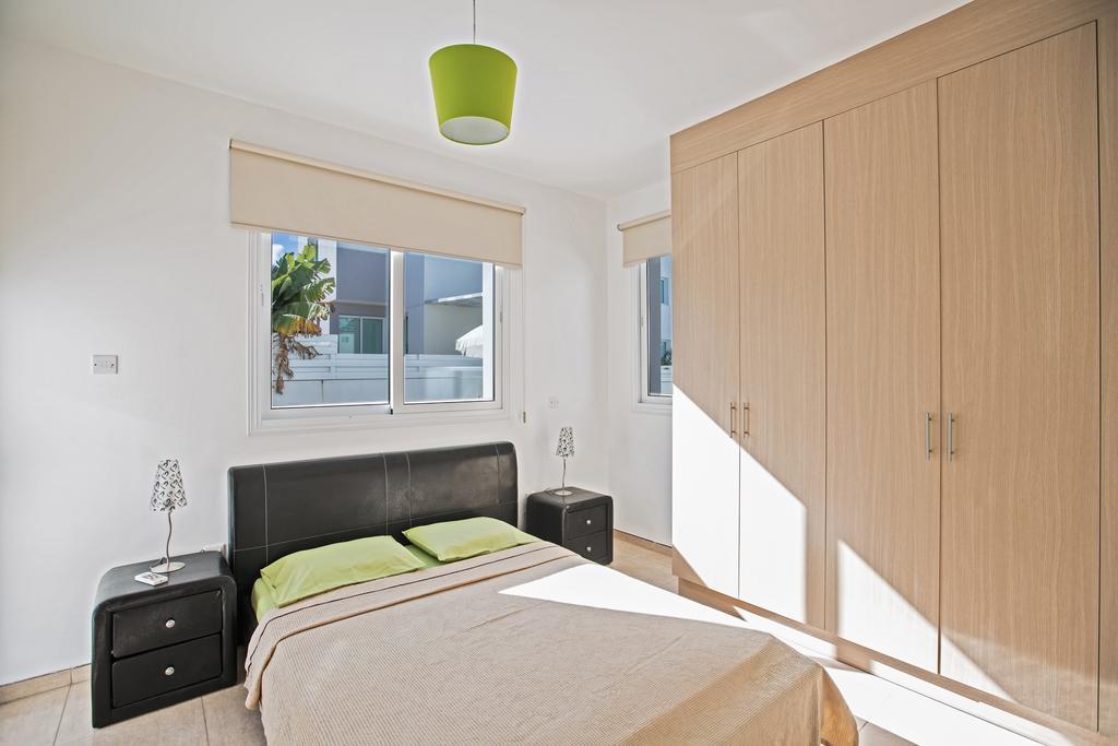 Avra Villas Paralimni Phòng bức ảnh