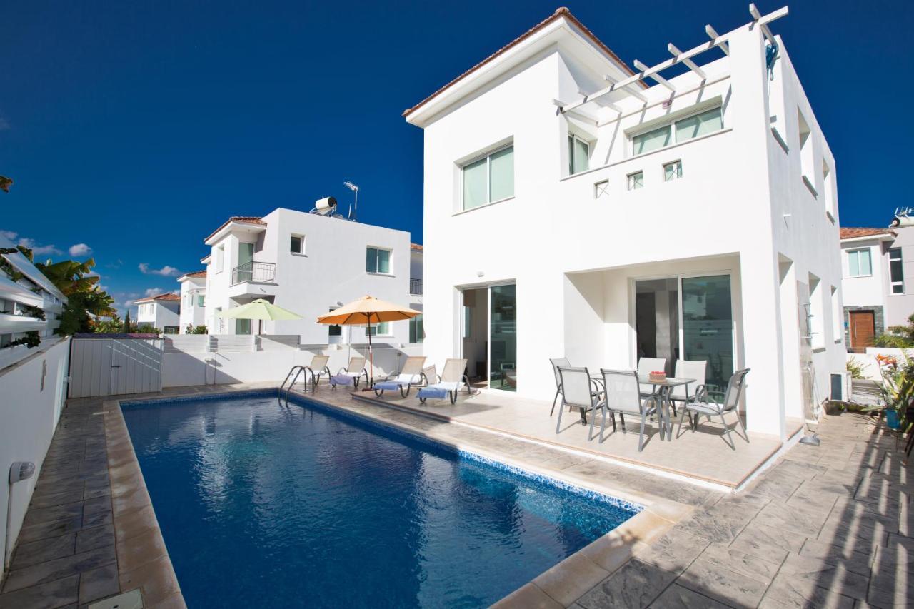 Avra Villas Paralimni Ngoại thất bức ảnh