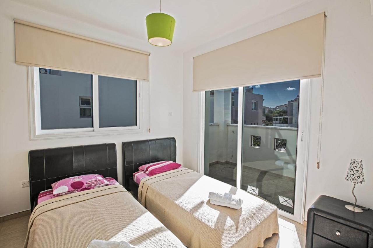 Avra Villas Paralimni Ngoại thất bức ảnh